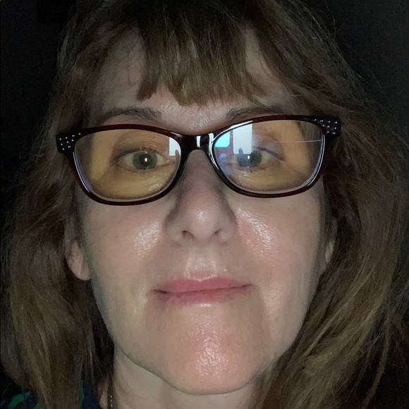 Meet your Posher, Flavia - Picture 1 of 1
